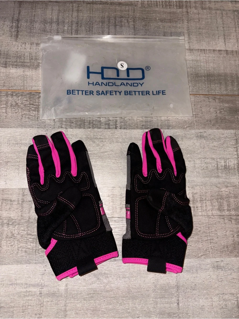 Handlandy Women's Pink and Gray Work Gloves with Touchscreen Tips